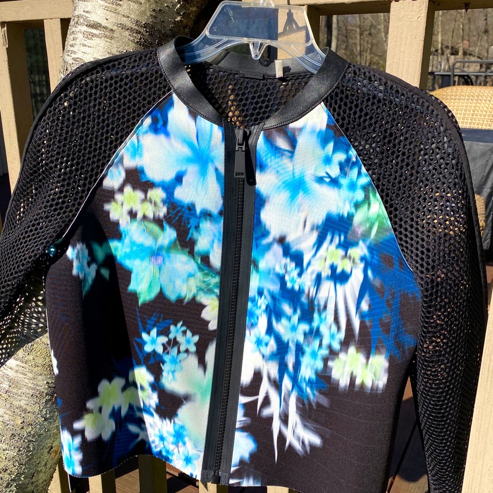 Tahari zip front bolero jacket